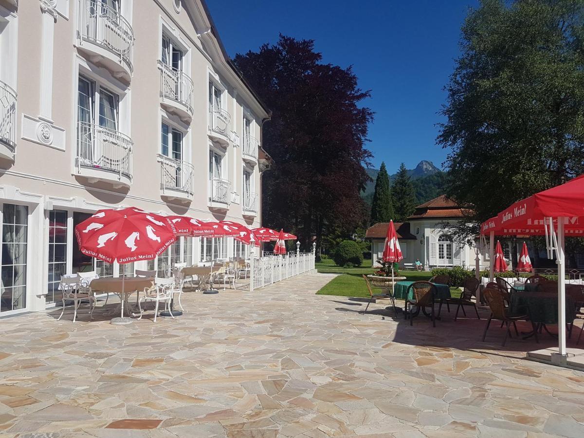 Schloss Kurhotel Strobl Exterior photo